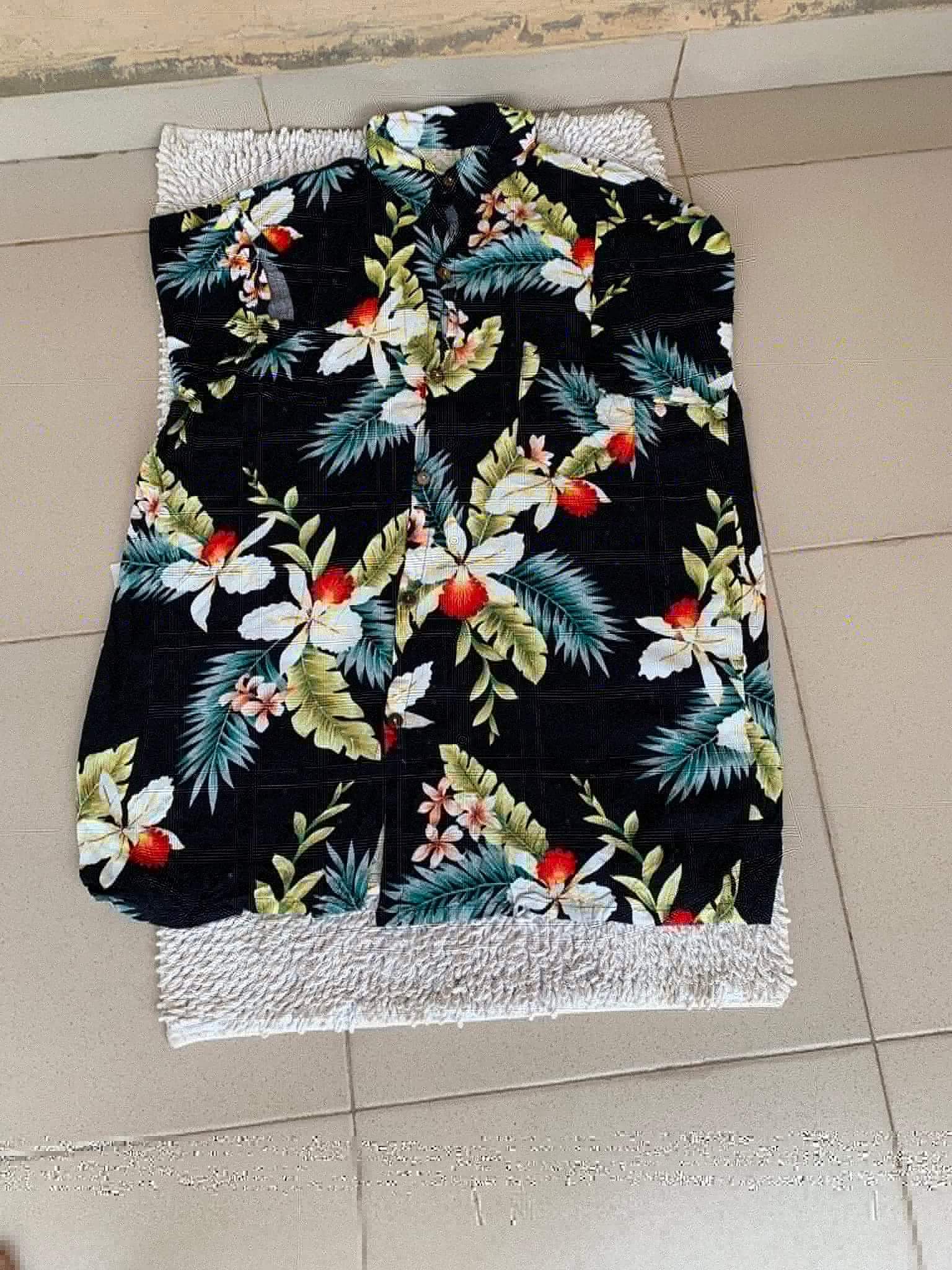 Vintage Short Sleves Top - Products Photo