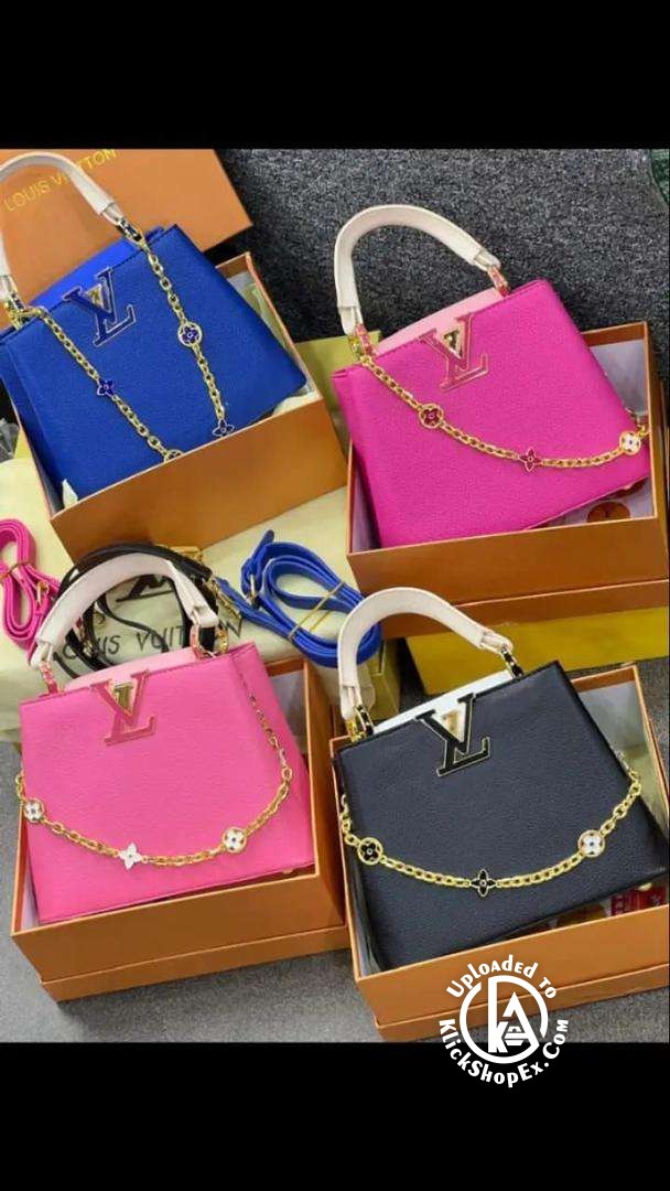 Luxury IV chain boxed bag - Products Photo